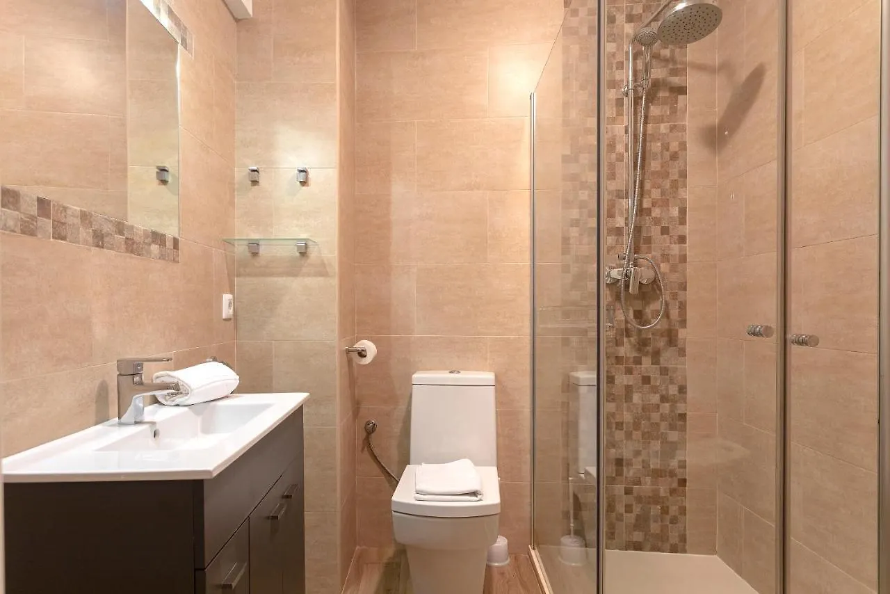 Genteel Home Velarde Seville 0*,  Spain