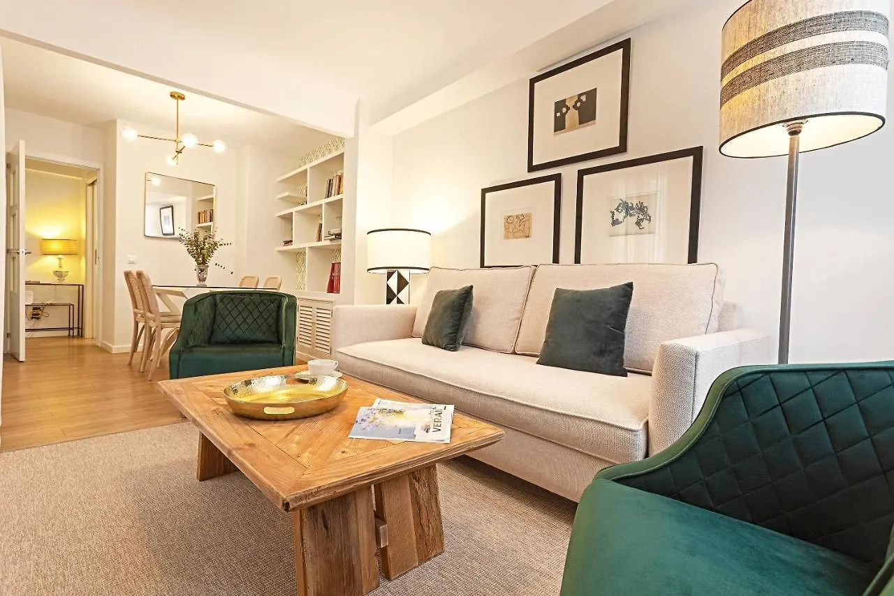 Genteel Home Velarde Seville Spain