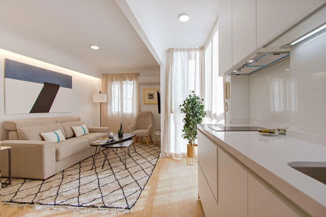 Genteel Home Velarde Seville Spain